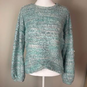 Candie’s Soft Crew Neck Sweater. Large